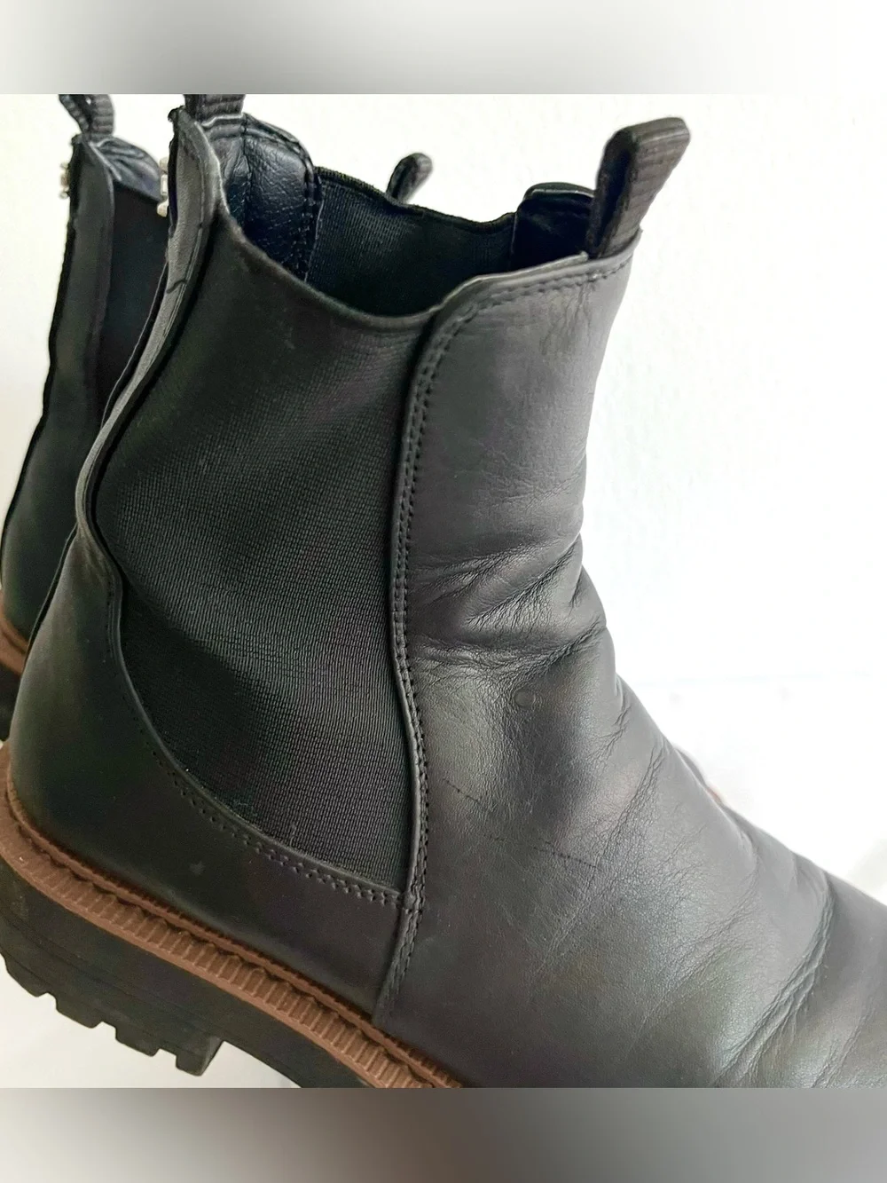Sam Edelman Women’s Classic  Black Leather Chelsea Lug Boots Size 7 Grunge BTS